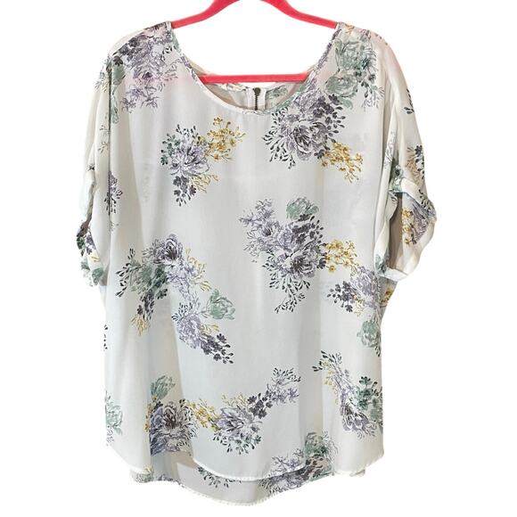 Maurices Floral Blouse XL White Purple Yellow Short Sleeve Lightweight Top - Picture 1 of 7